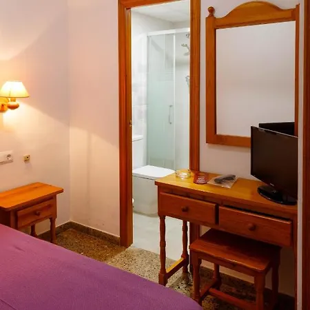 Herasu فندق